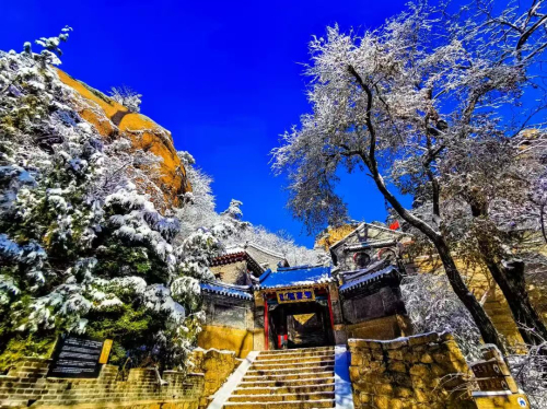 名胜区文明安全旅游倡议书不朽情缘mg网址千山风景(图2)